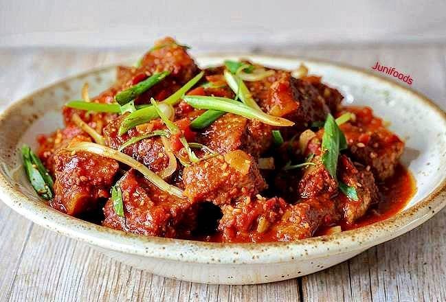 Chicken Choila platter at MoMo Spot Nepalese and Newari restaurant in Irving, TX.
